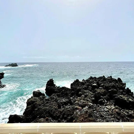Oceanfront A Few Meters From The Beach アパート Tamaduste