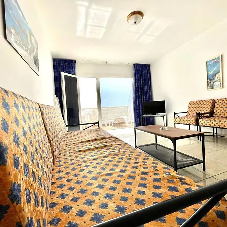 アパート Oceanfront A Few Meters From The Beach *